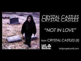 Not in Love, Crystal Castles || CC의 커버곡, Robert Smith의 보컬을 얹은 일종의 리믹스, 그리고 Platinum Blonde의 원곡