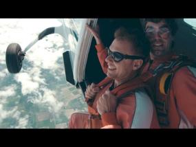 Armin van Buuren feat. BullySongs - Freefall / Hardwell feat. Jake Reese - Run Wild