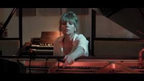 Poppy Ackroyd - Stillness (피아노 연주)